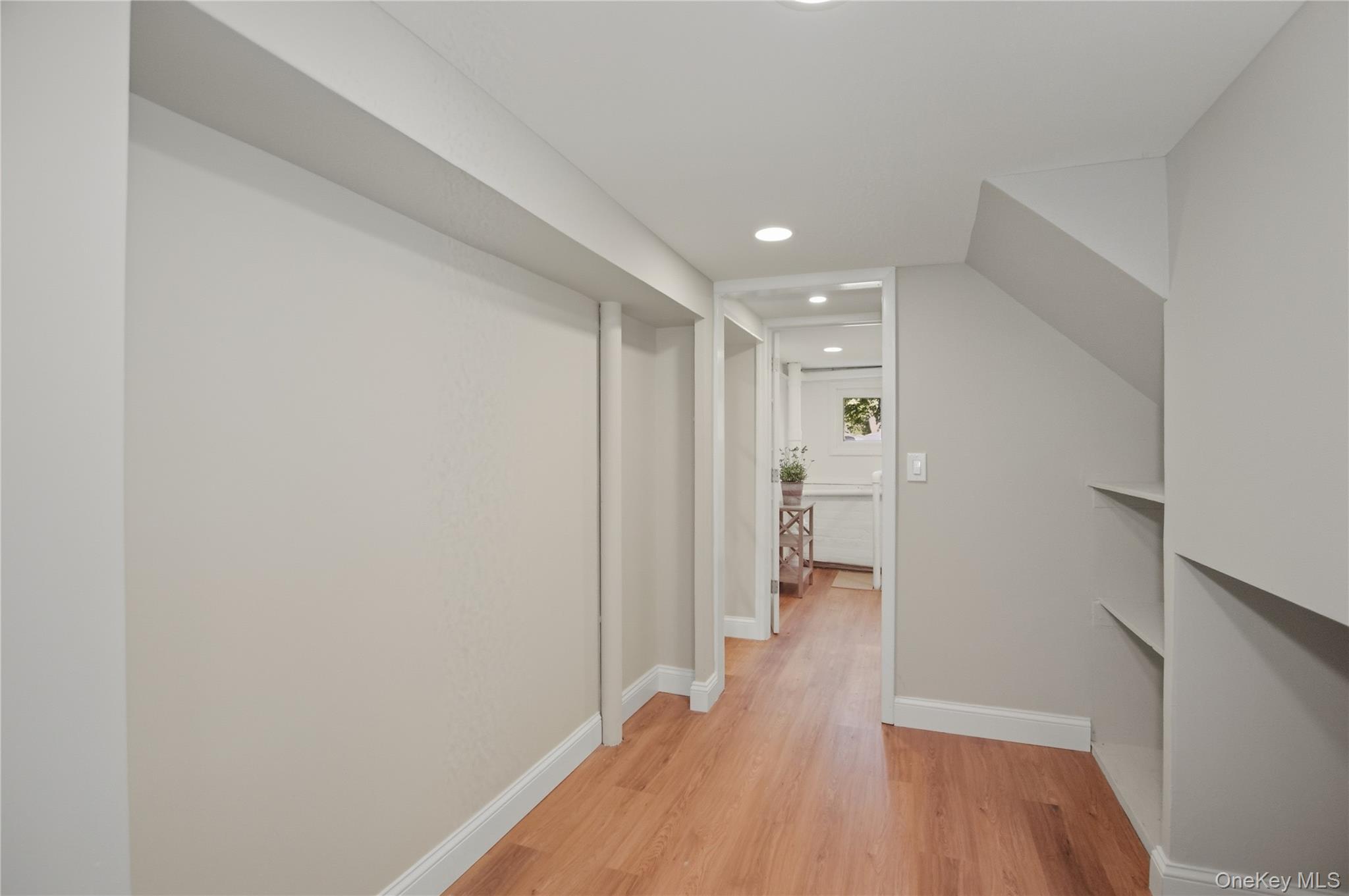 Single Family Ganna  Suffolk County, NY 11746, MLS-926882-10