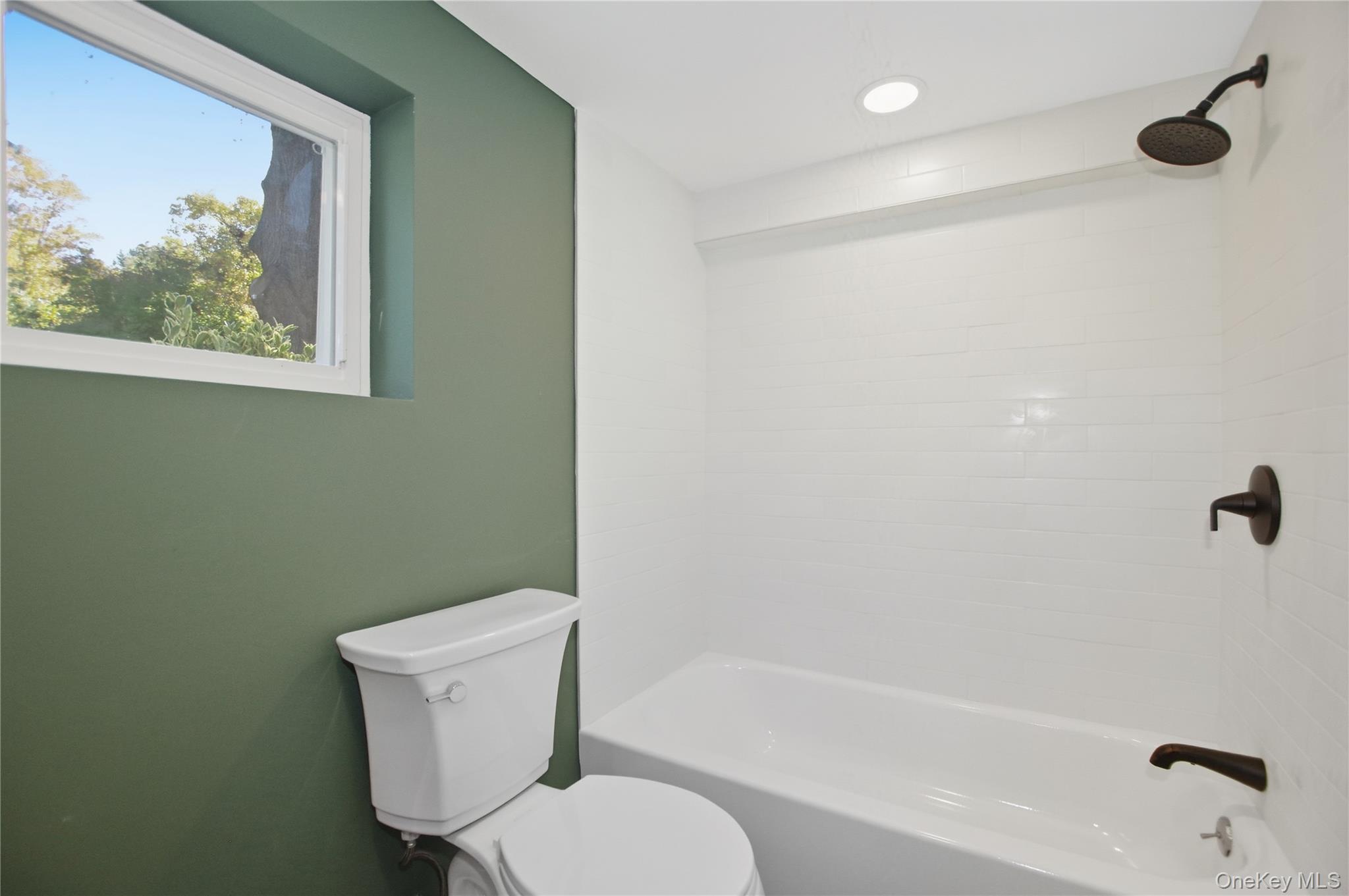 Single Family Ganna  Suffolk County, NY 11746, MLS-926882-13