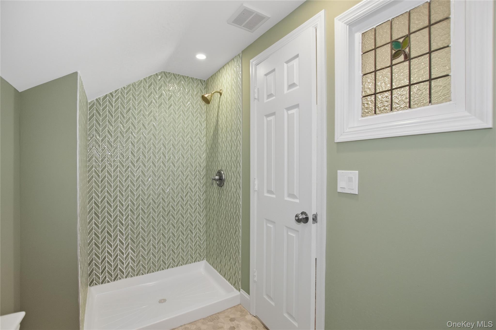 Single Family Ganna  Suffolk County, NY 11746, MLS-926882-21