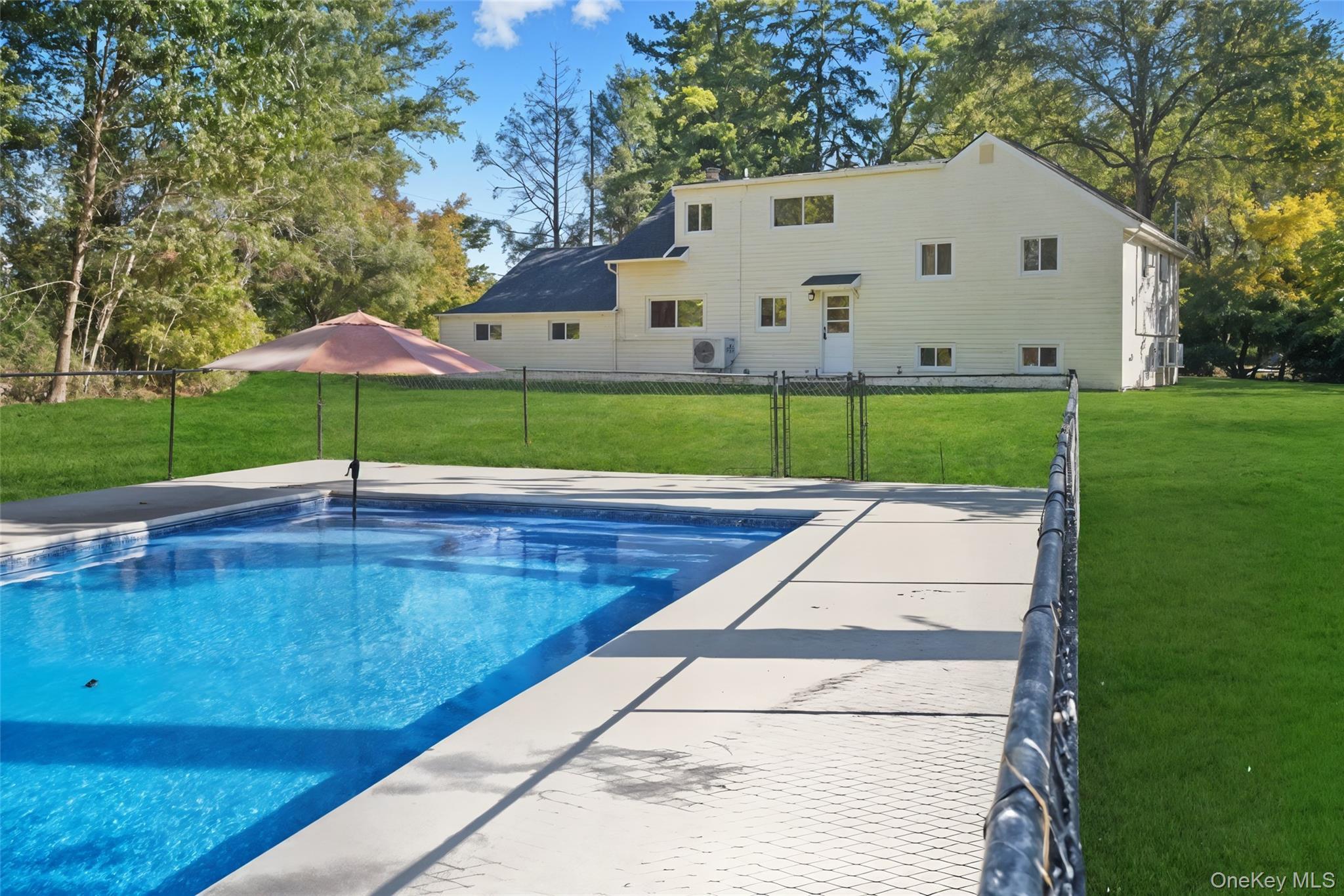 Single Family Ganna  Suffolk County, NY 11746, MLS-926882-26