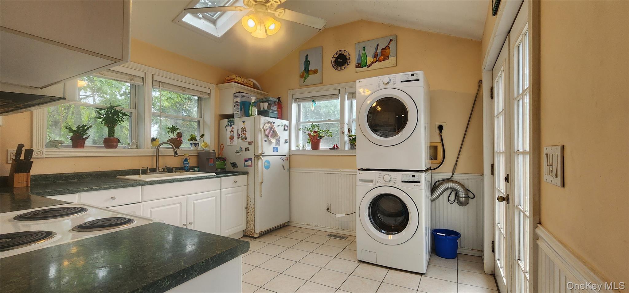 Single Family Astoria Suffolk County, NY 11951, MLS-926885-15