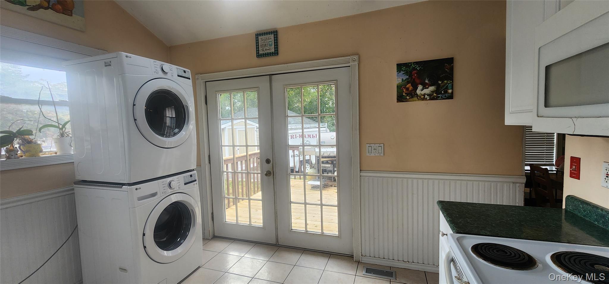 Single Family Astoria Suffolk County, NY 11951, MLS-926885-16