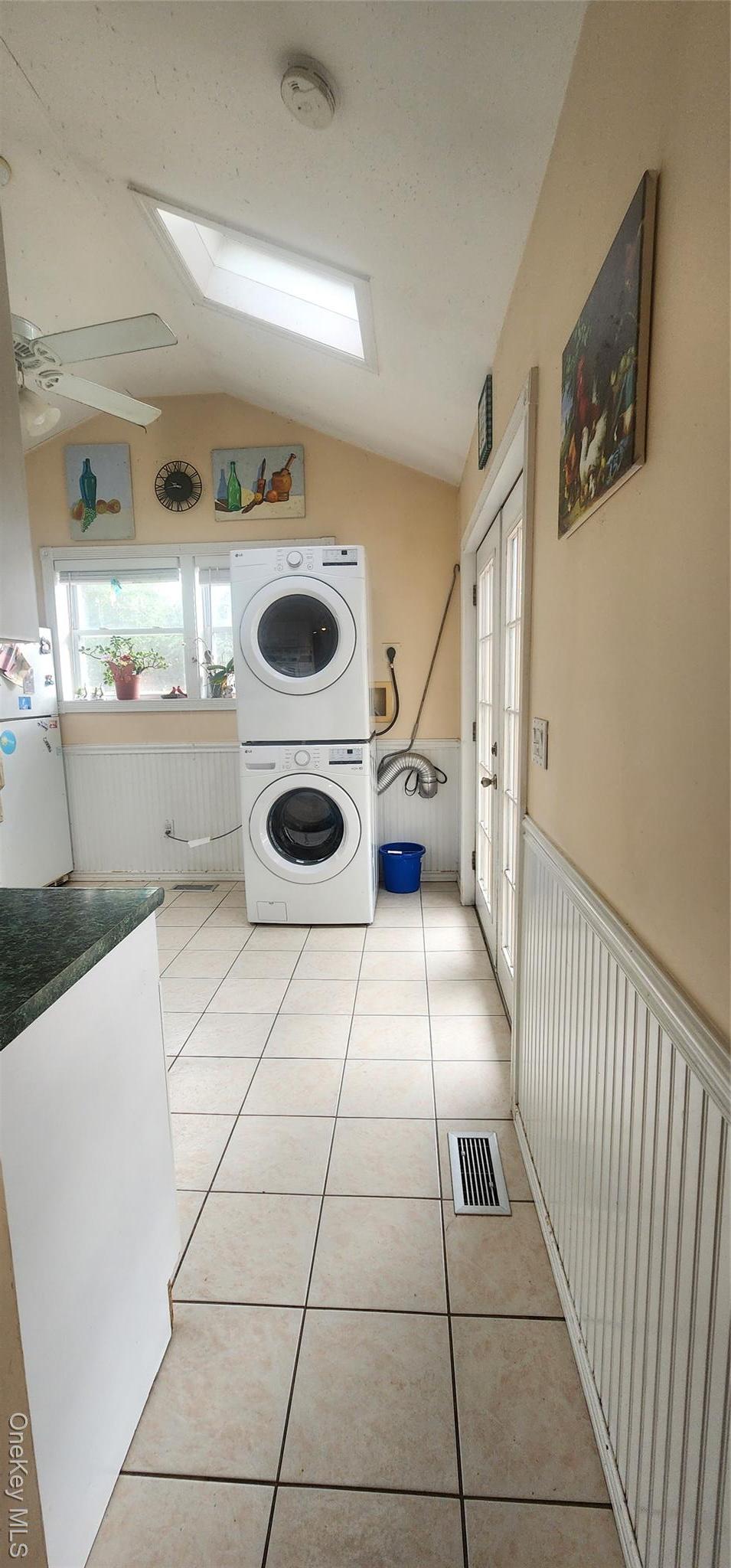 Single Family Astoria Suffolk County, NY 11951, MLS-926885-17