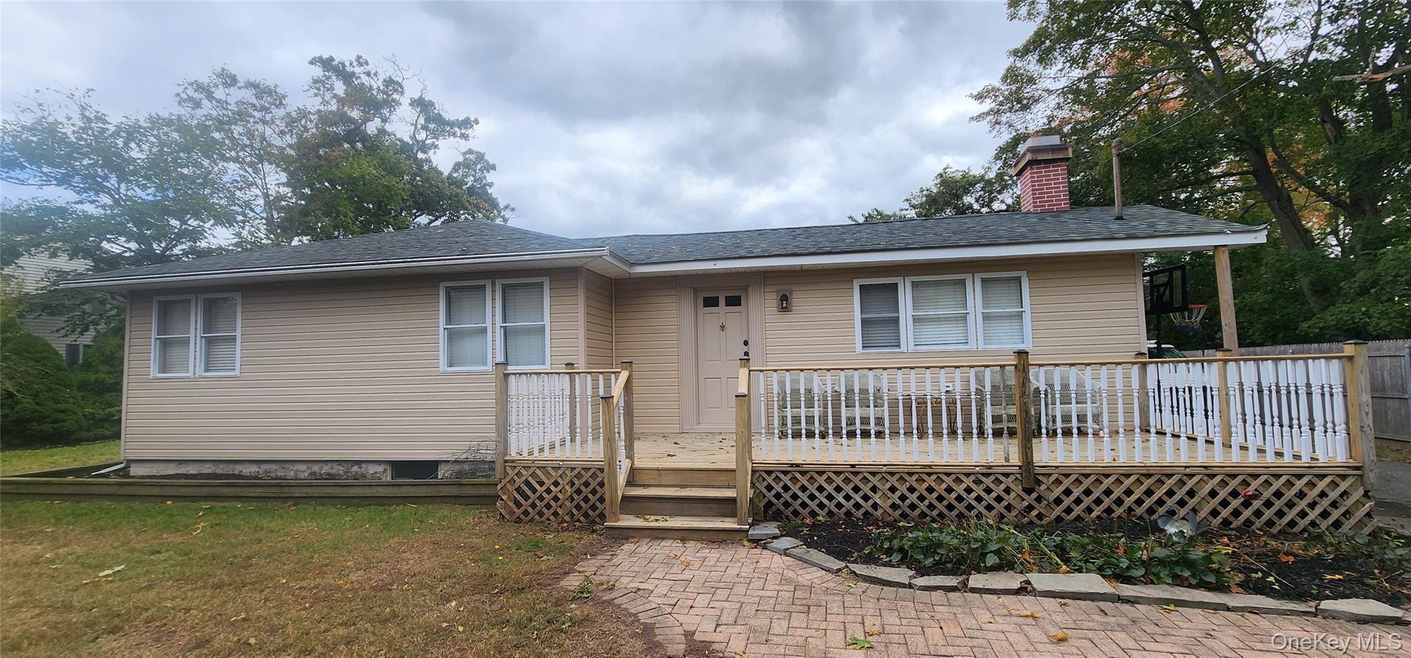 Single Family Astoria Suffolk County, NY 11951, MLS-926885-2