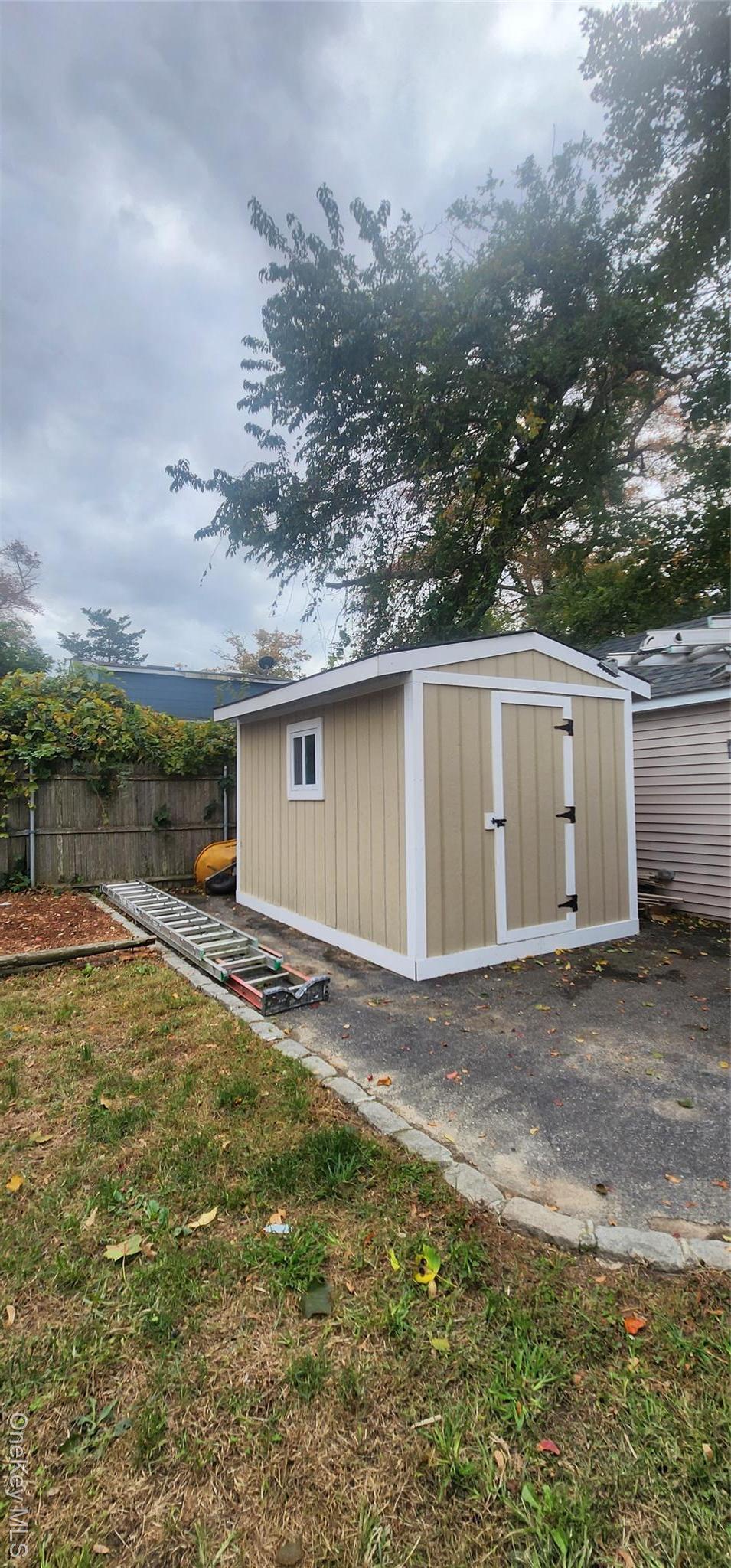 Single Family Astoria Suffolk County, NY 11951, MLS-926885-7