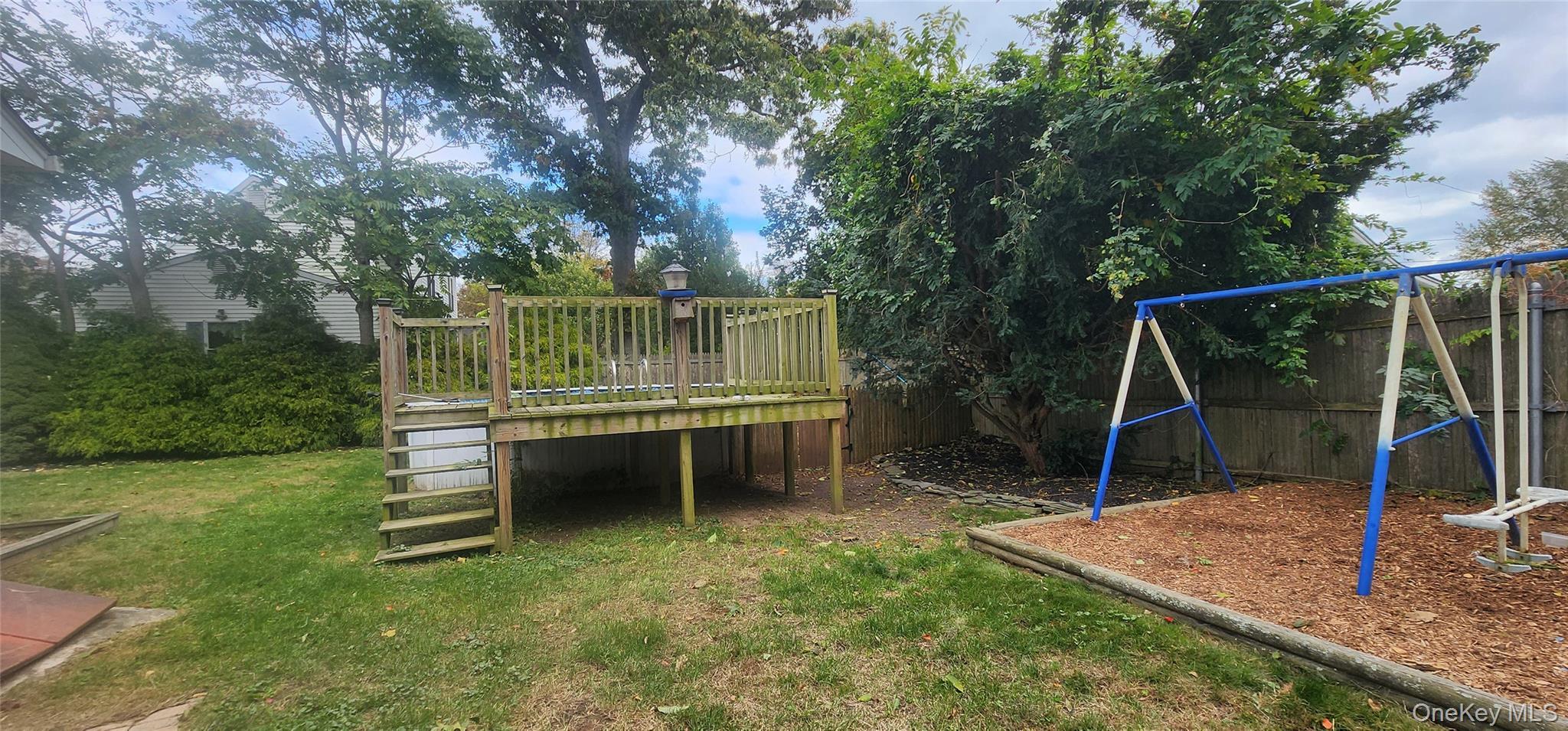 Single Family Astoria Suffolk County, NY 11951, MLS-926885-8