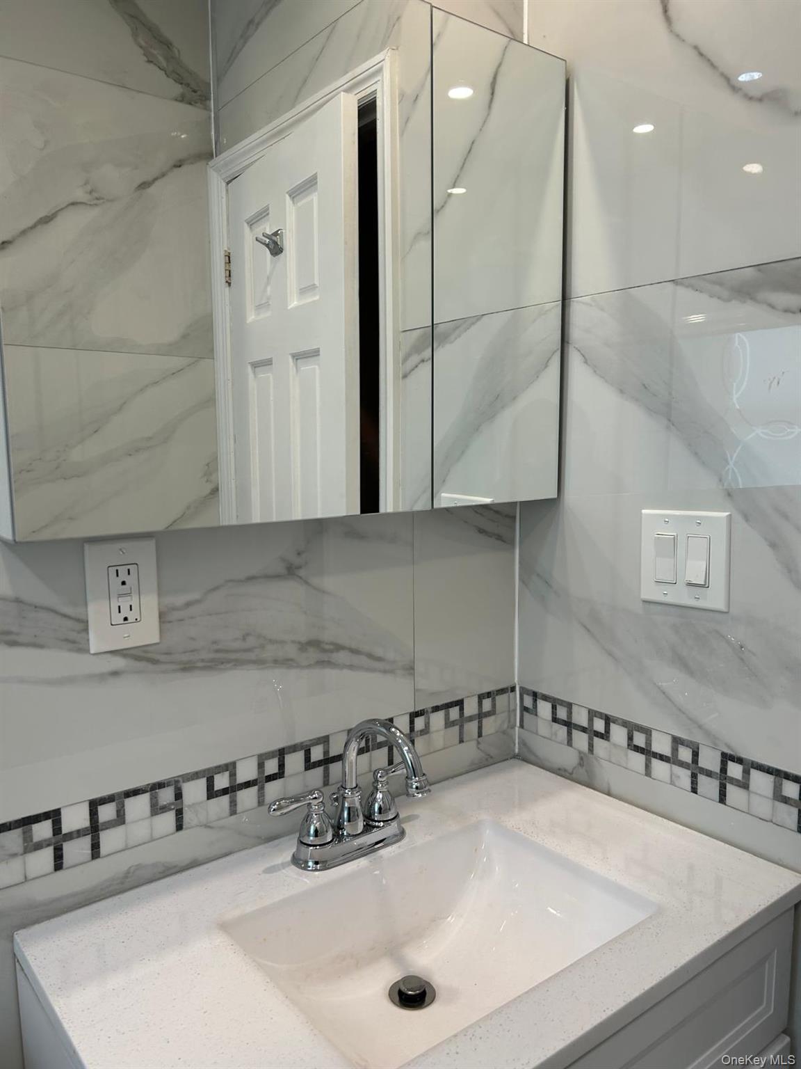 Single Family 96th  Brooklyn, NY 11236, MLS-926911-13