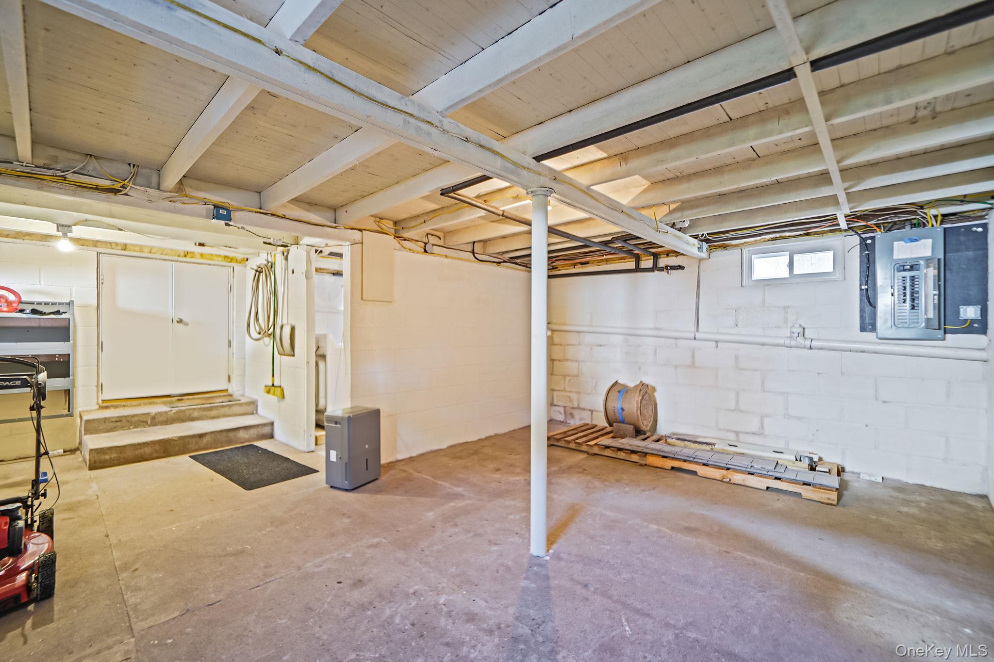 Single Family Wyandanch  Suffolk County, NY 11961, MLS-926919-18