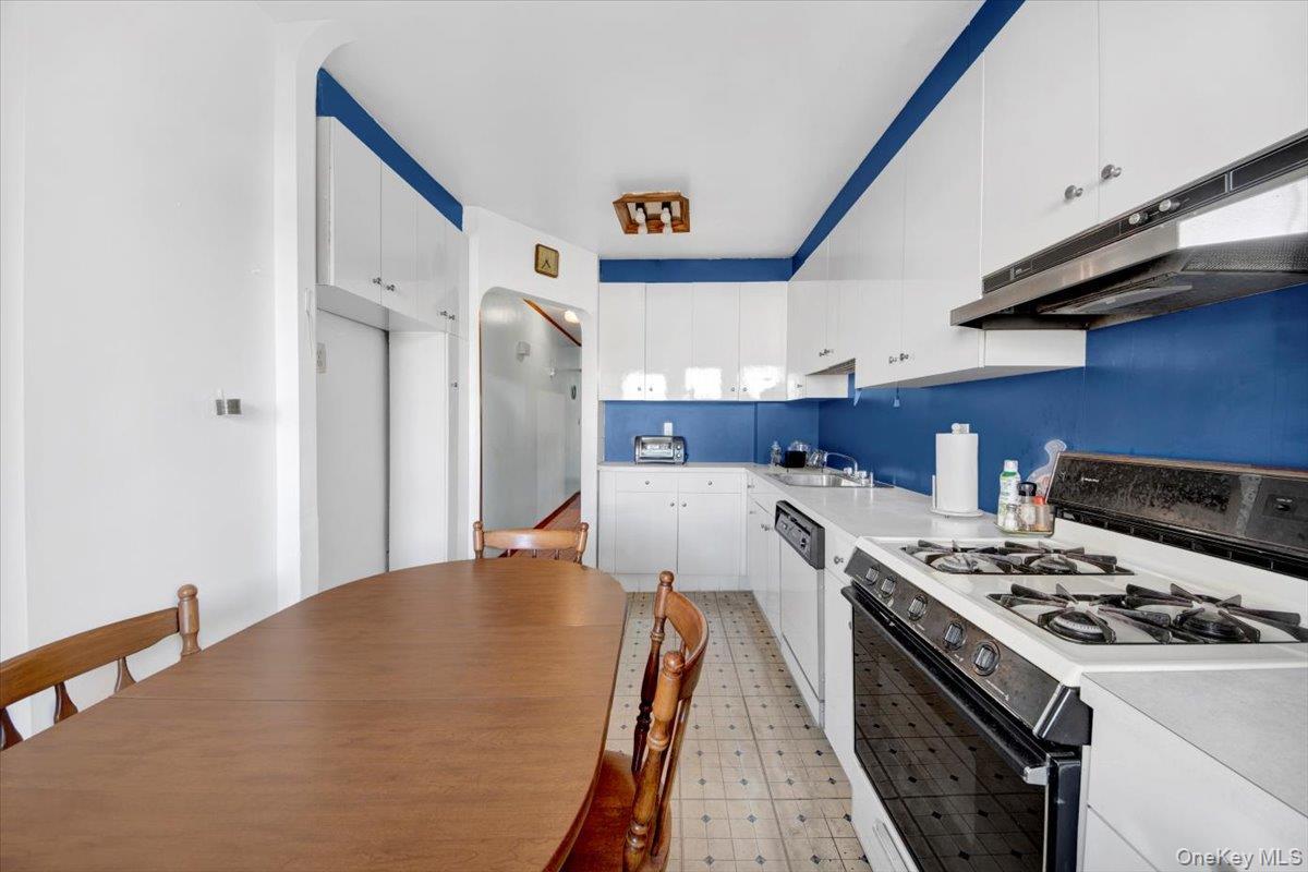 Single Family Wallace  Bronx, NY 10462, MLS-926930-14