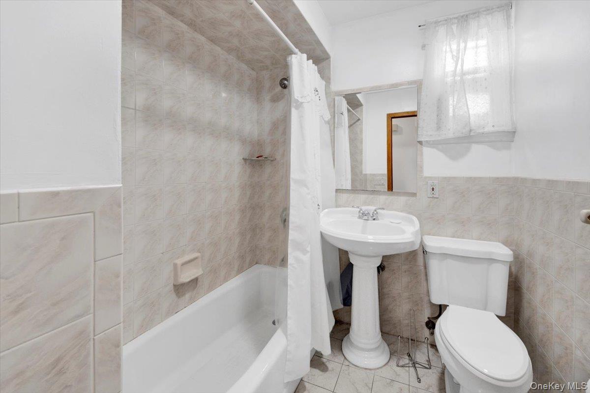 Single Family Wallace  Bronx, NY 10462, MLS-926930-21