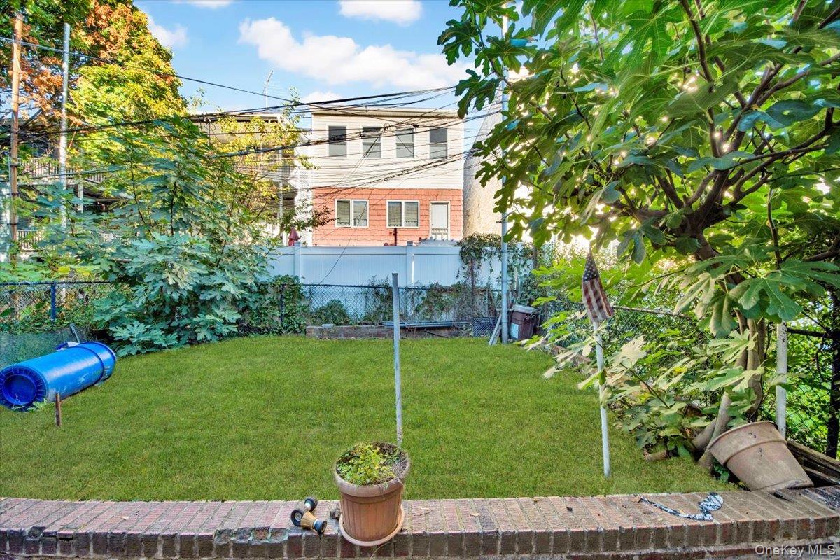 Single Family Wallace  Bronx, NY 10462, MLS-926930-30