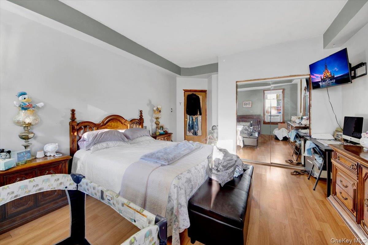 Single Family Wallace  Bronx, NY 10462, MLS-926930-6