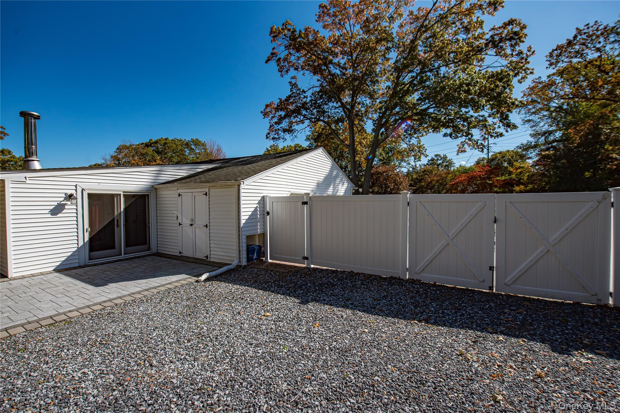 Single Family Walnut  Suffolk County, NY 11778, MLS-926954-37