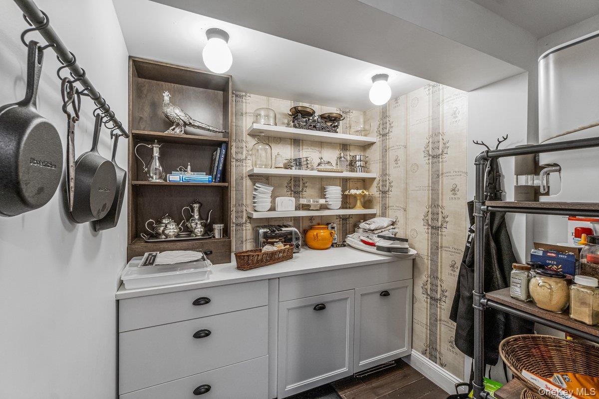 Single Family Rustic Gate Suffolk County, NY 11746, MLS-926964-15