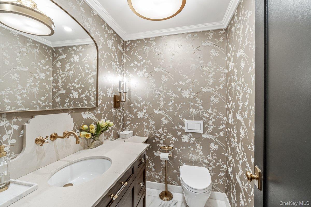 Single Family Rustic Gate Suffolk County, NY 11746, MLS-926964-23