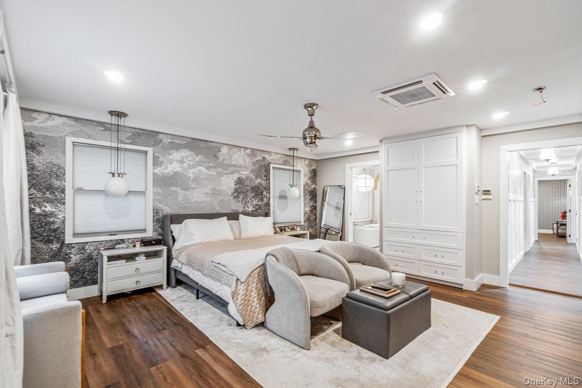 Single Family Rustic Gate Suffolk County, NY 11746, MLS-926964-25