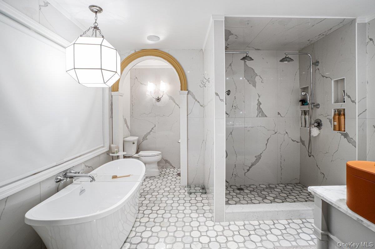 Single Family Rustic Gate Suffolk County, NY 11746, MLS-926964-27