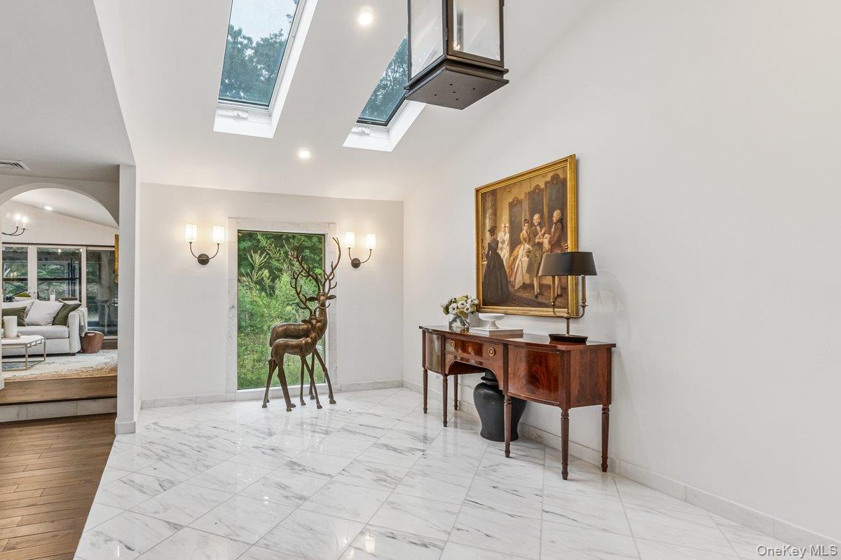 Single Family Rustic Gate Suffolk County, NY 11746, MLS-926964-3