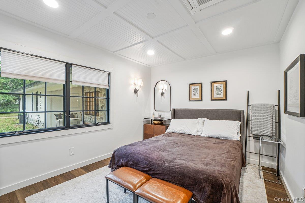 Single Family Rustic Gate Suffolk County, NY 11746, MLS-926964-33