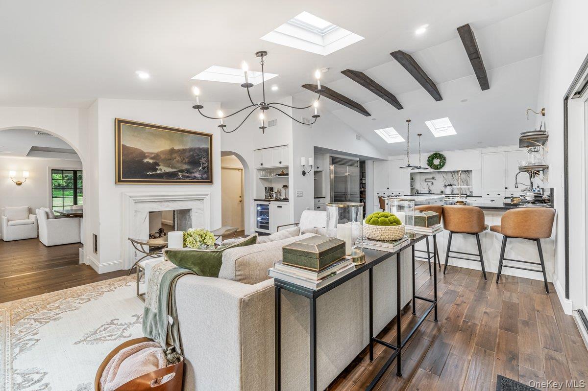 Single Family Rustic Gate Suffolk County, NY 11746, MLS-926964-9