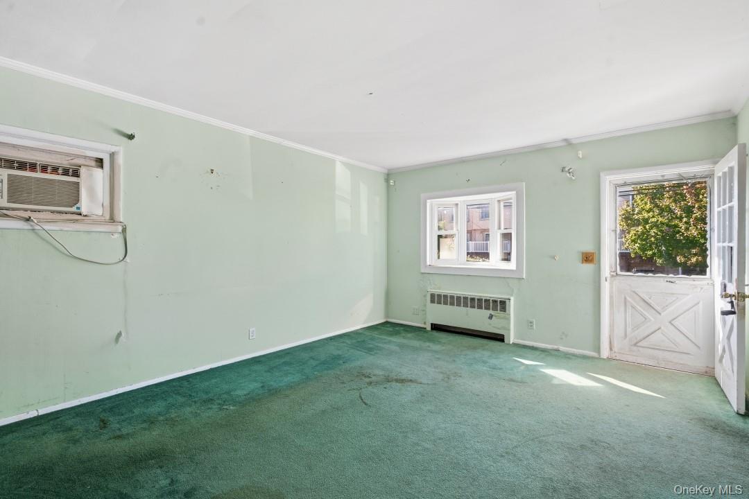 Single Family Hickory  Nassau County, NY 11050, MLS-926971-8