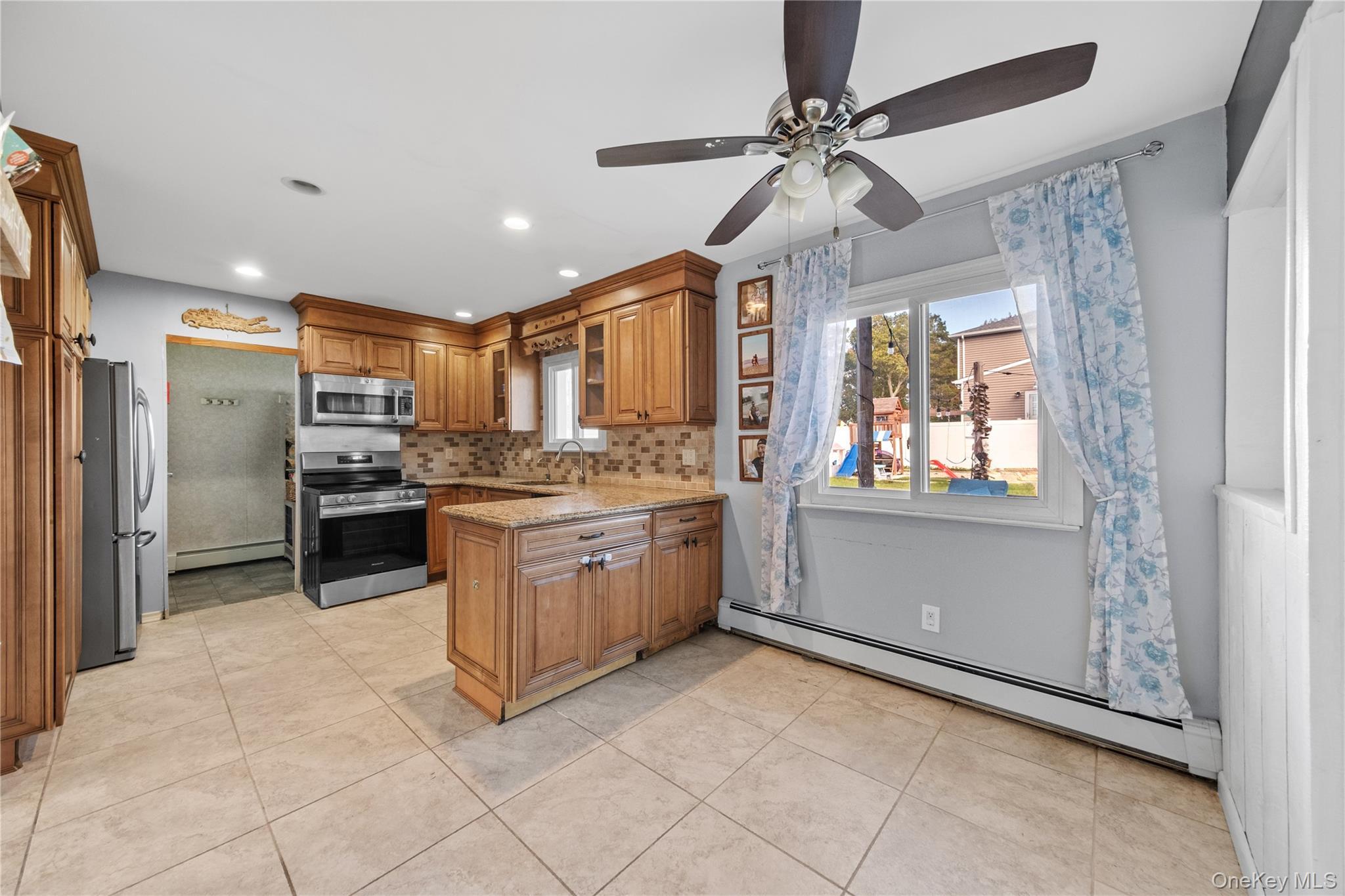 Single Family Singingwood  Suffolk County, NY 11741, MLS-926981-19