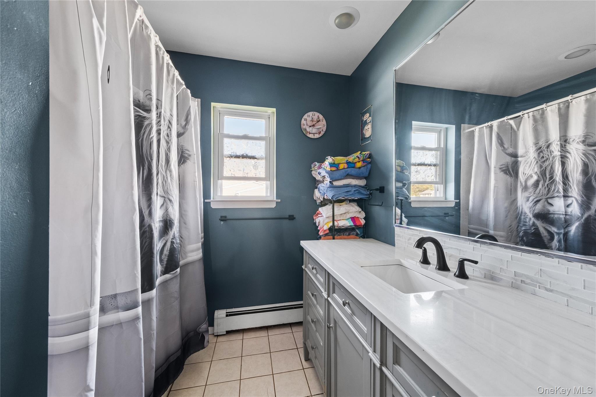 Single Family Singingwood  Suffolk County, NY 11741, MLS-926981-33