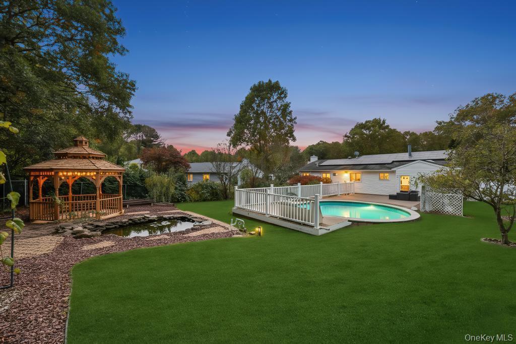 Single Family Evelyn  Suffolk County, NY 11949, MLS-927000-11