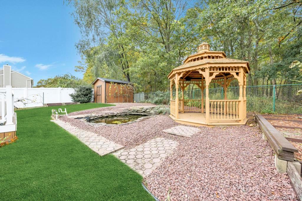 Single Family Evelyn  Suffolk County, NY 11949, MLS-927000-12