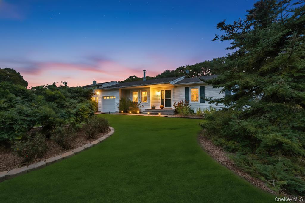 Single Family Evelyn  Suffolk County, NY 11949, MLS-927000-2