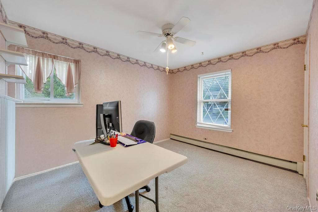 Single Family Evelyn  Suffolk County, NY 11949, MLS-927000-22