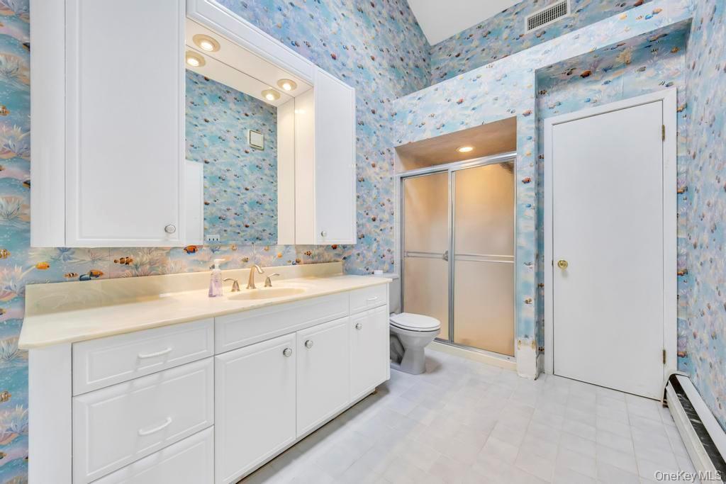 Single Family Evelyn  Suffolk County, NY 11949, MLS-927000-30