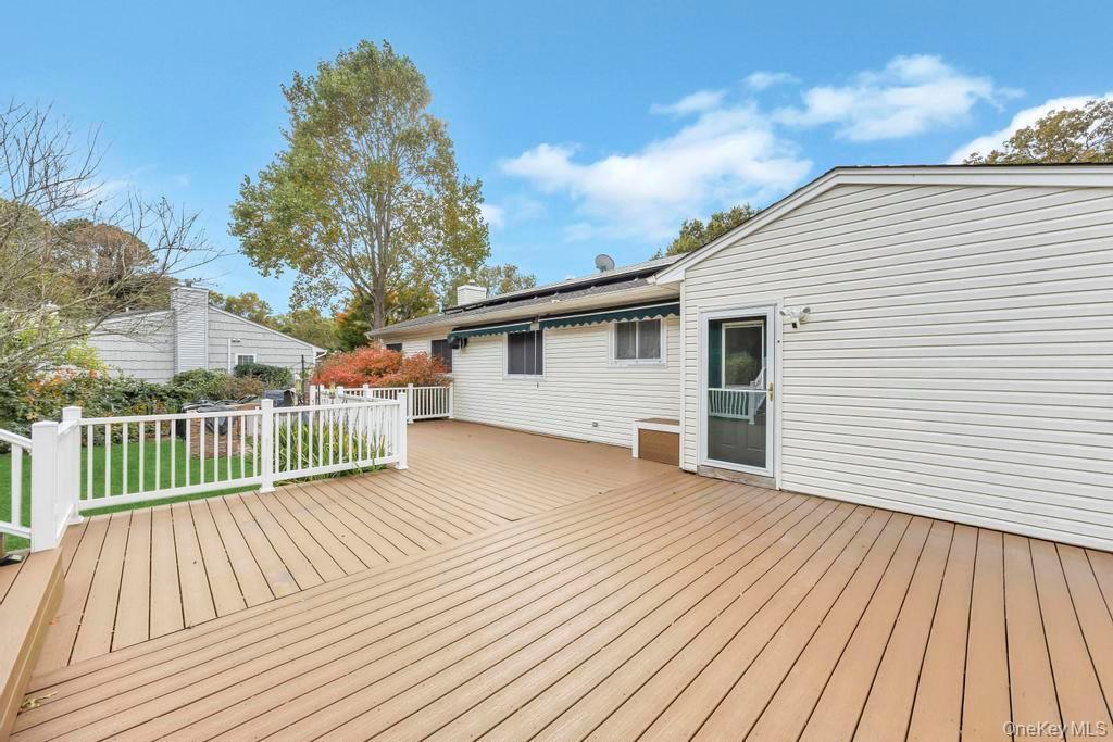 Single Family Evelyn  Suffolk County, NY 11949, MLS-927000-6