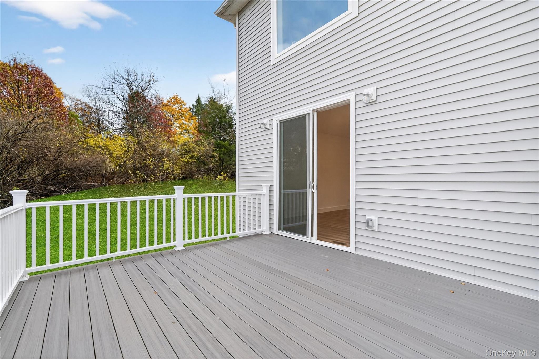 Single Family Bills  Ulster County, NY 12547, MLS-927018-28