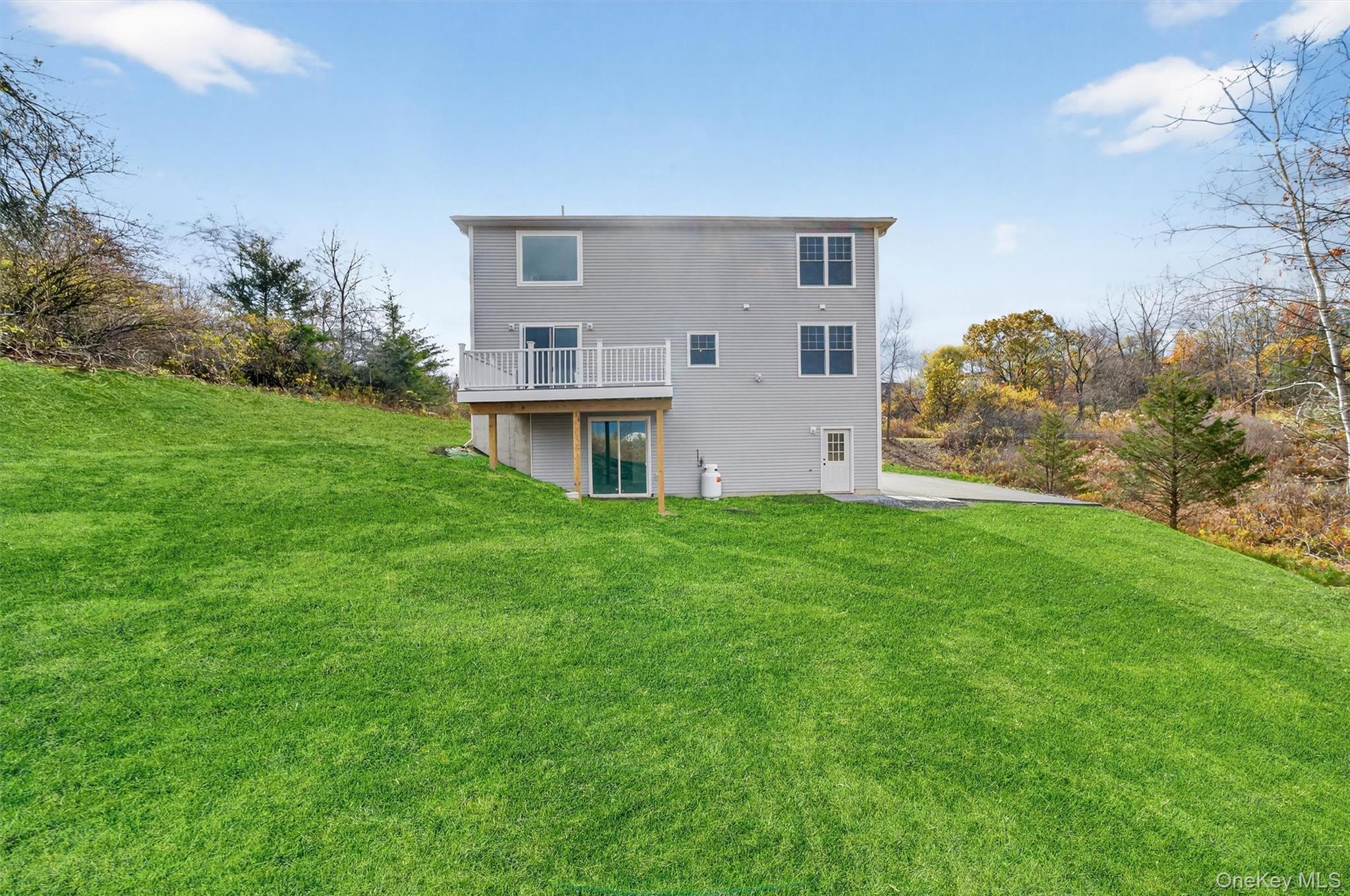 Single Family Bills  Ulster County, NY 12547, MLS-927018-30