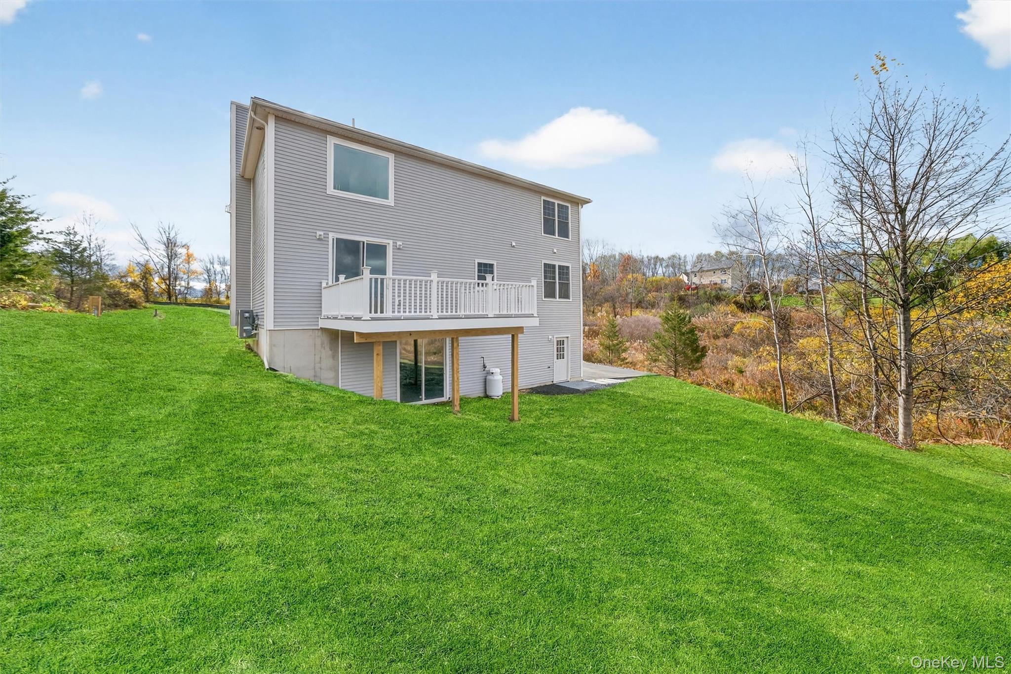 Single Family Bills  Ulster County, NY 12547, MLS-927018-31