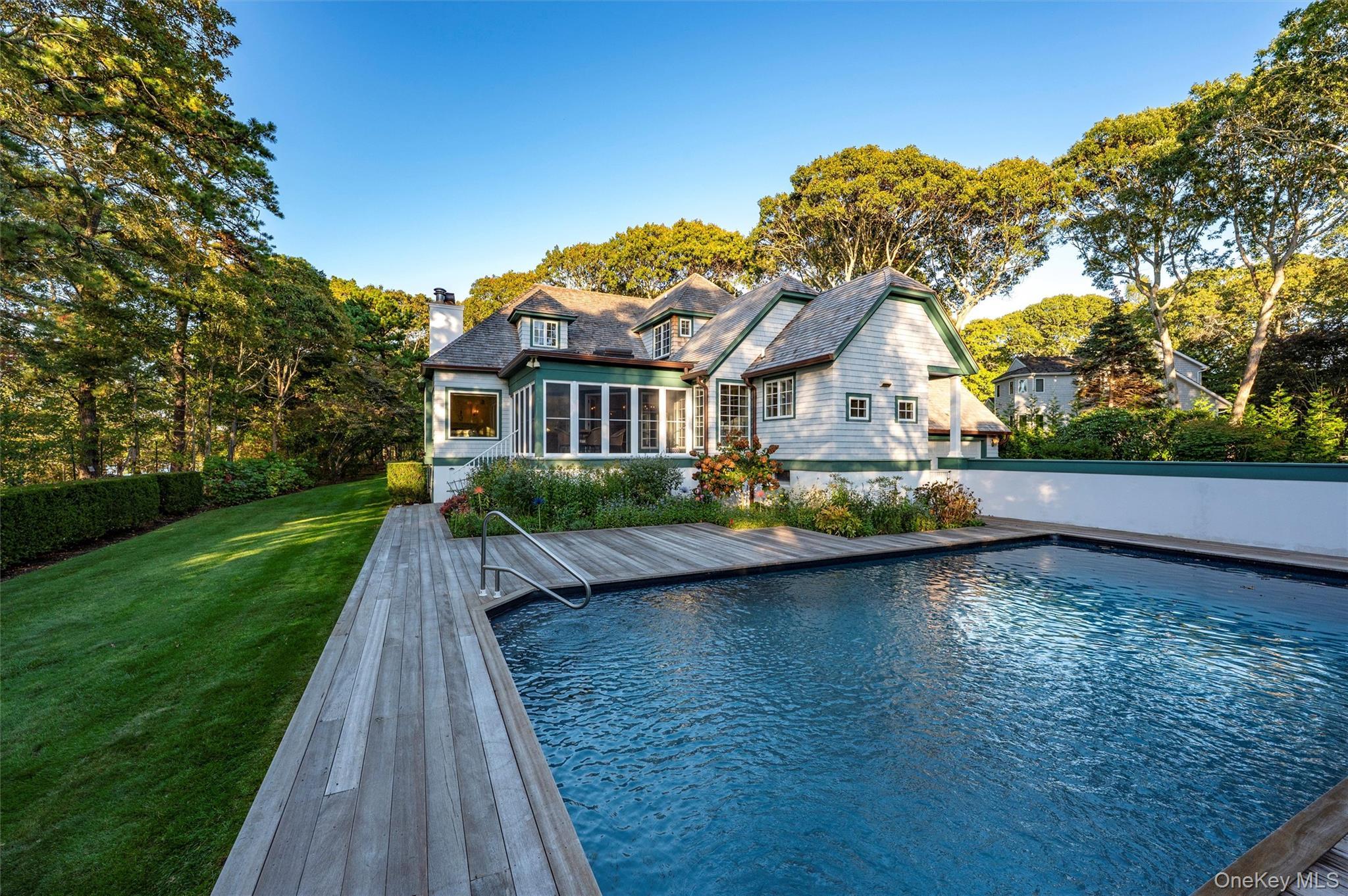 Single Family Fish Creek Suffolk County, NY 11960, MLS-927021-16