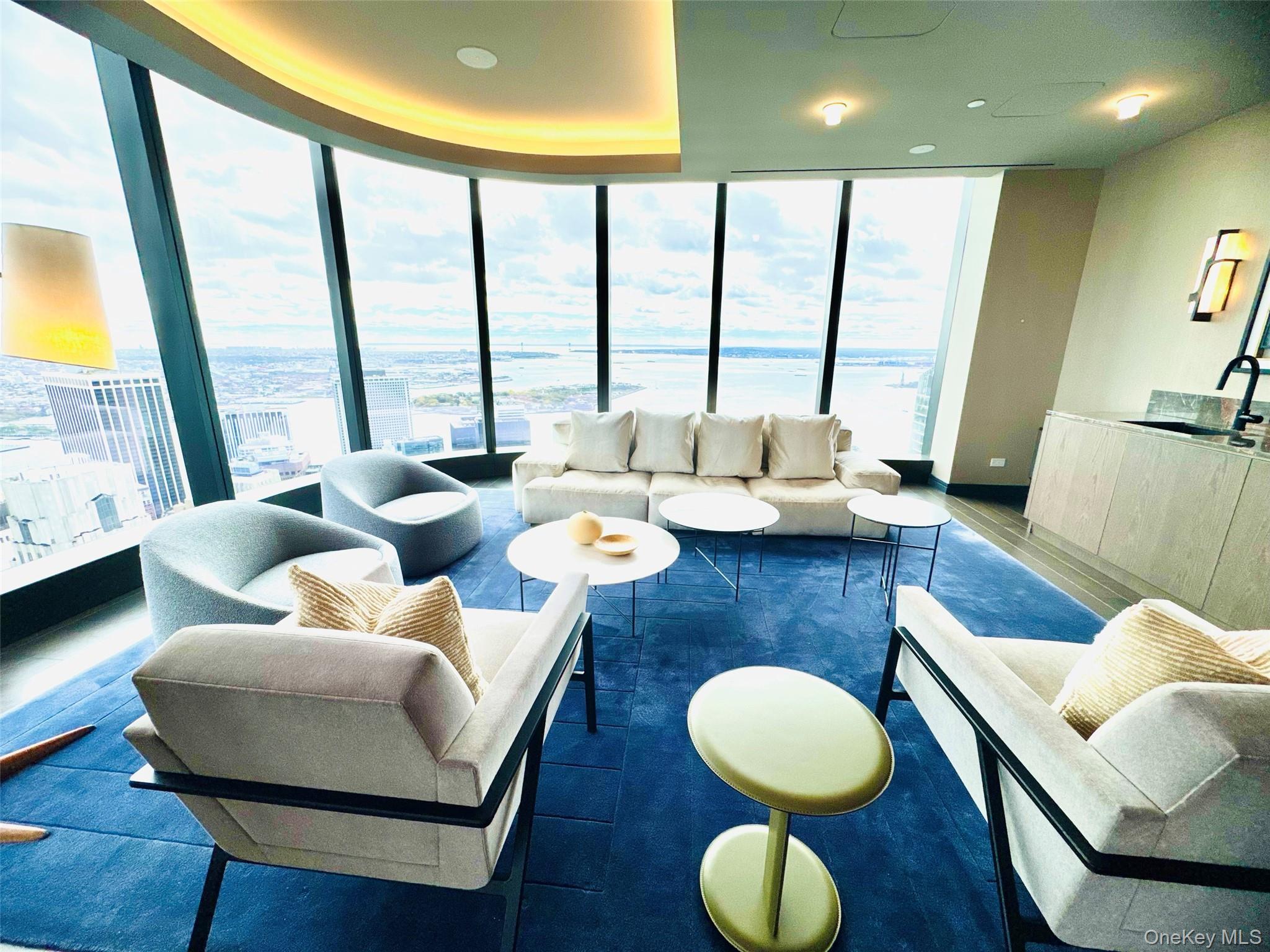 Apartment Greenwich Manhattan, NY 10006, MLS-927039-18