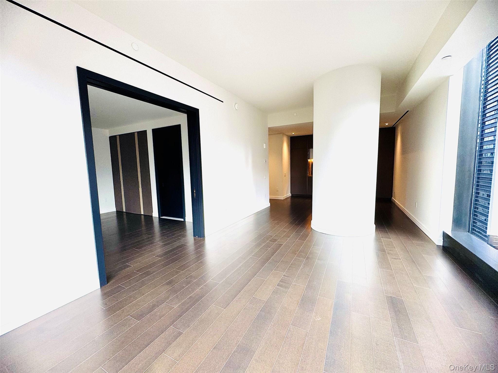 Apartment Greenwich Manhattan, NY 10006, MLS-927039-19