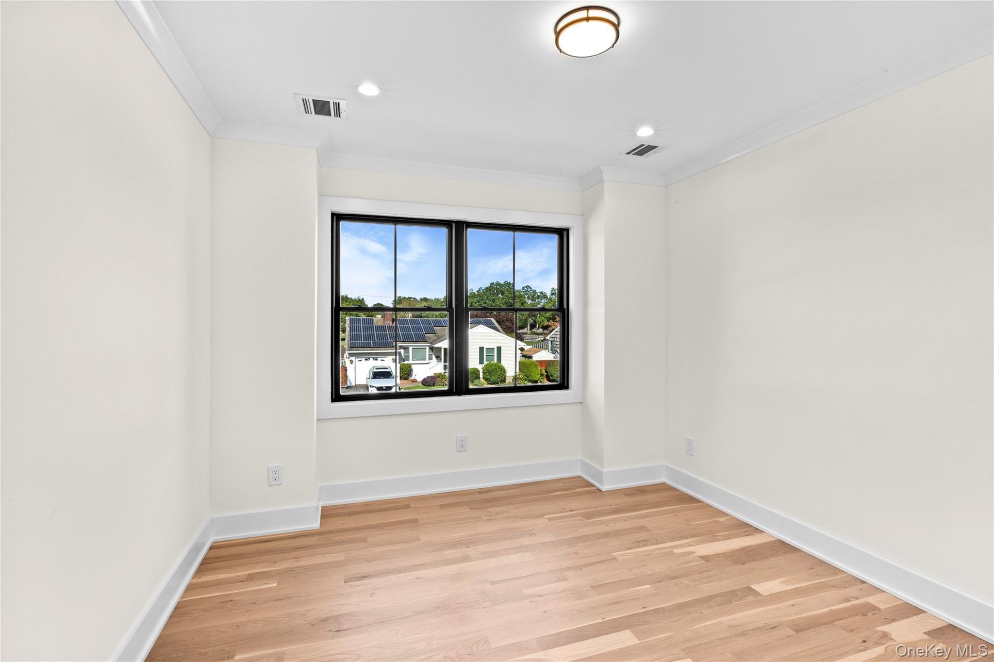 Single Family Dean Nassau County, NY 11801, MLS-927071-26