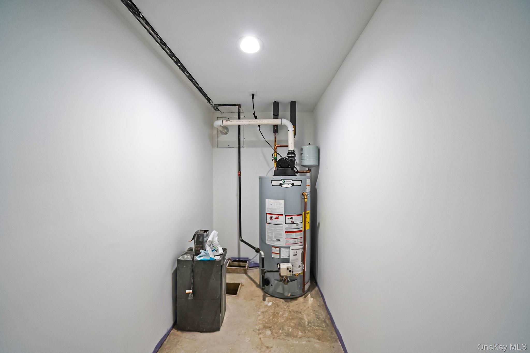 Single Family Fairview Nassau County, NY 11050, MLS-927073-30