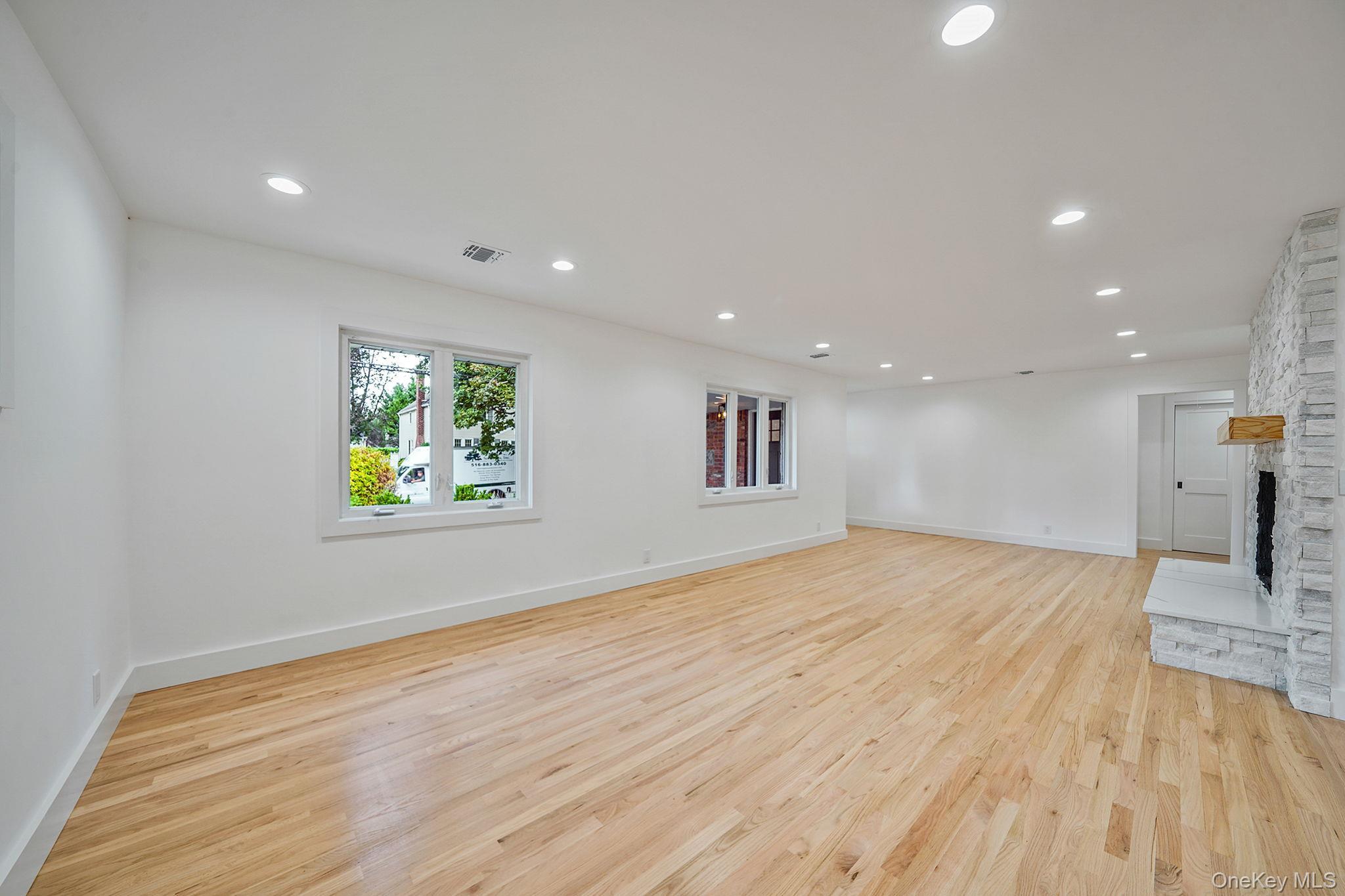 Single Family Fairview Nassau County, NY 11050, MLS-927073-8