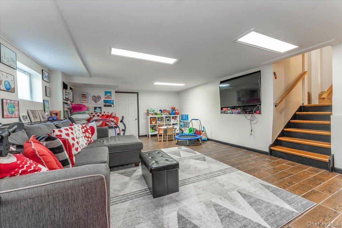 Single Family Ibsen Nassau County, NY 11598, MLS-927077-14