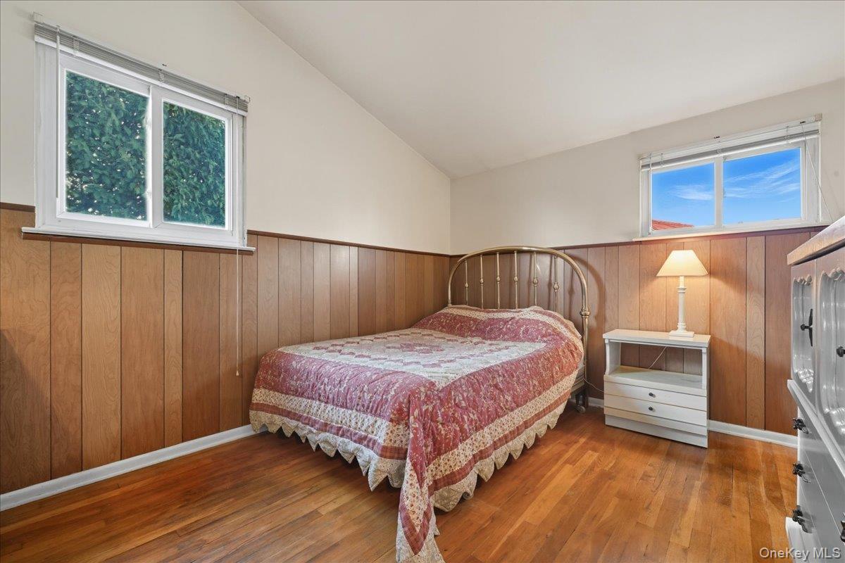 Single Family Grand Suffolk County, NY 11729, MLS-927082-20