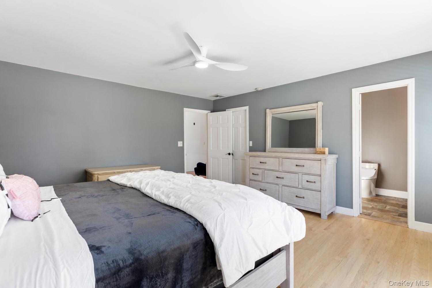 Single Family South Road  Suffolk County, NY 11977, MLS-927095-32