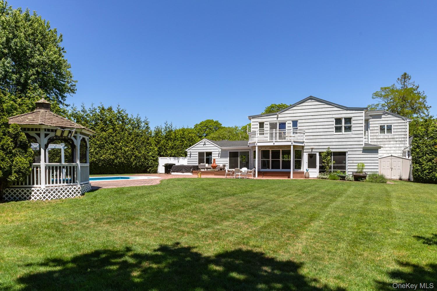 Single Family South Road  Suffolk County, NY 11977, MLS-927095-40