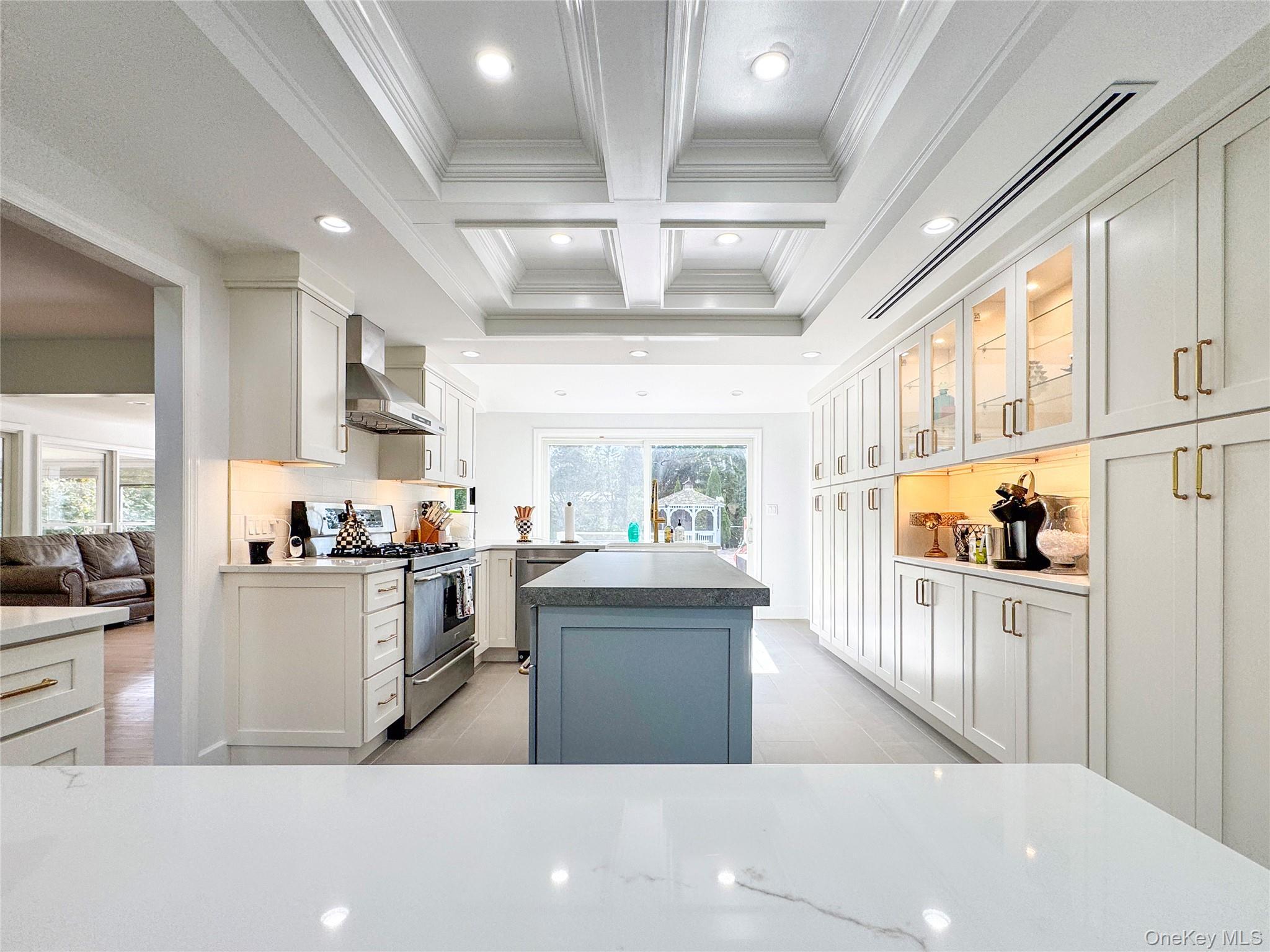 Single Family South Suffolk County, NY 11977, MLS-927095-5