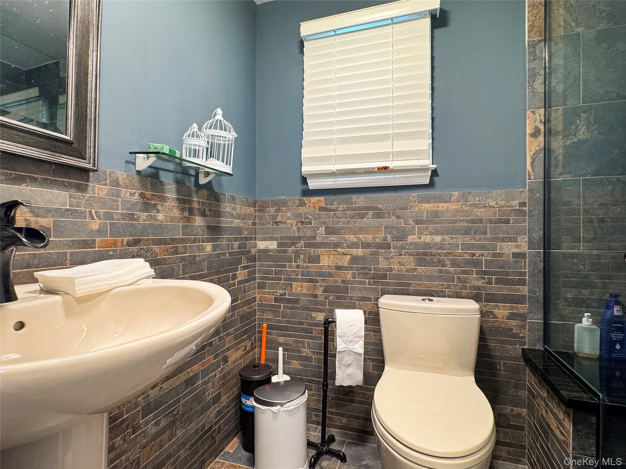 Single Family South Suffolk County, NY 11977, MLS-927095-9