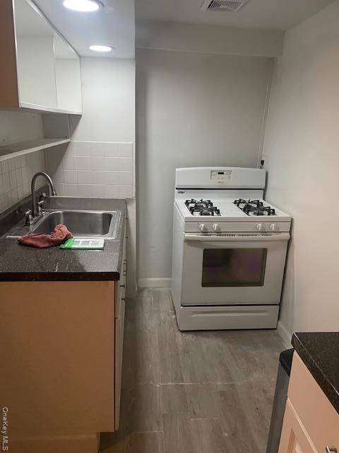 Single Family Sackett  Bronx, NY 10462, MLS-927102-9