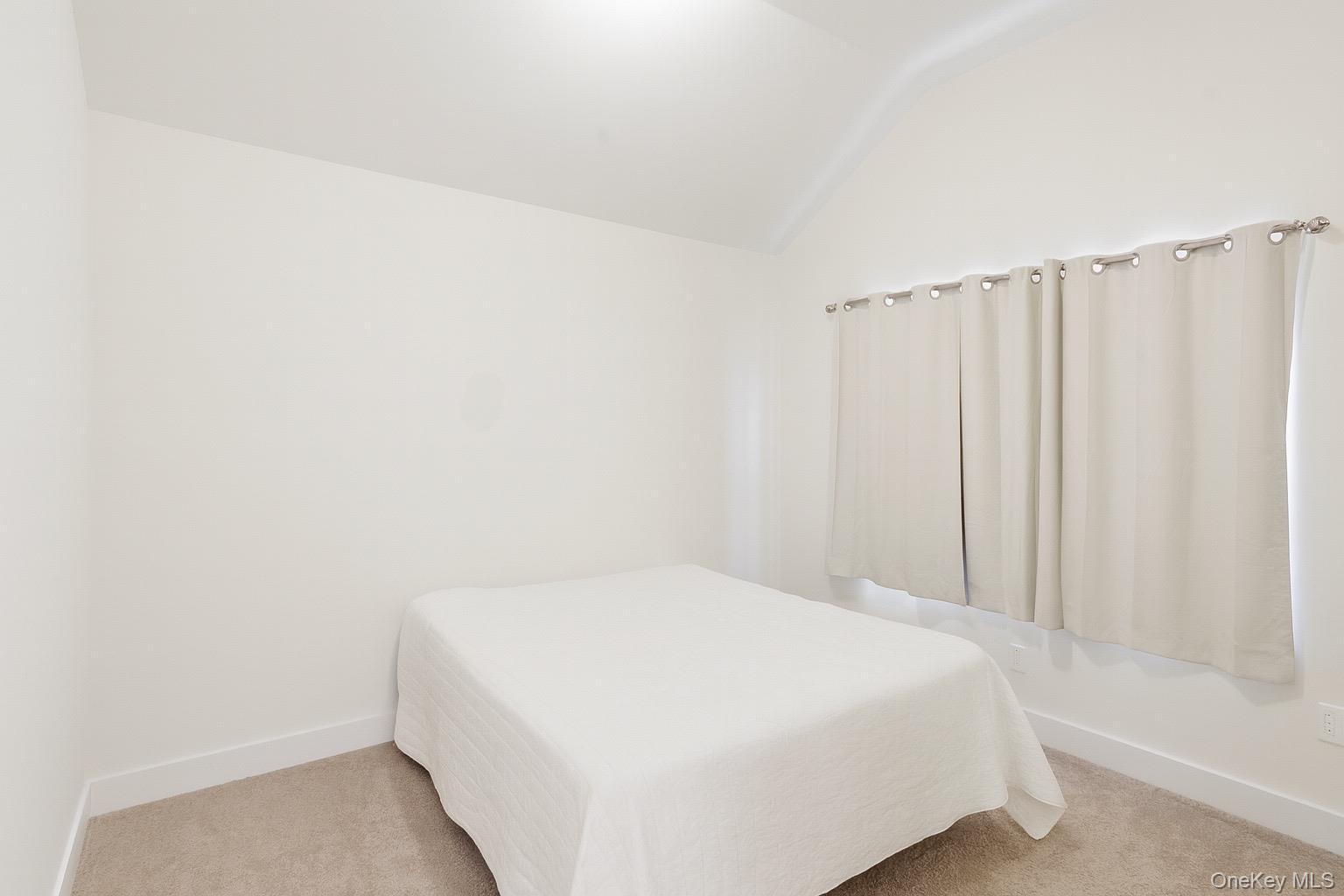 Single Family Dr Suffolk County, NY 11967, MLS-927103-14